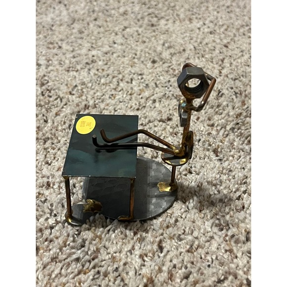 Rock Creek Metal Craft Sculpture: The BOSS Female Woman - Picture 2 of 6